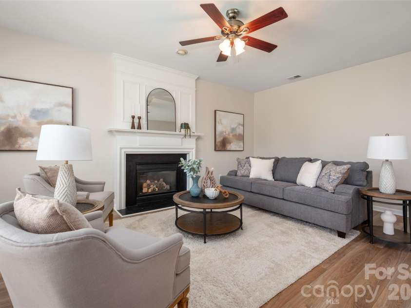 8518 Dennington Grove Lane, Charlotte, NC 28277.  MLS# CAR4390717, YatesRealty ID 30291. 