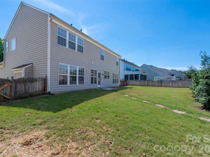 8518 Dennington Grove Lane, Charlotte, NC 28277.  MLS# CAR4390717, YatesRealty ID 30291. 