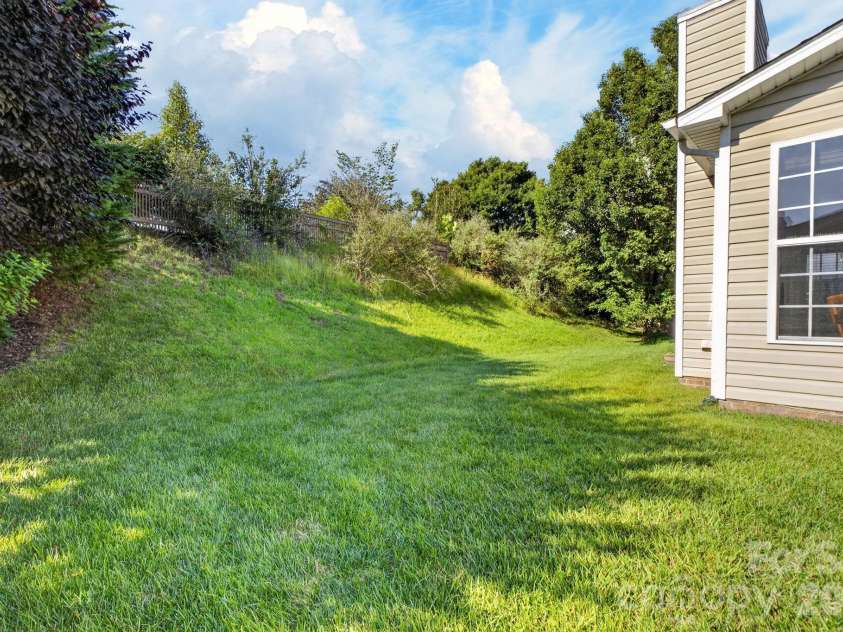 268 Farm Valley Road, Fletcher, NC 28732.  MLS# CAR4391381, YatesRealty ID 30294. Back Yard