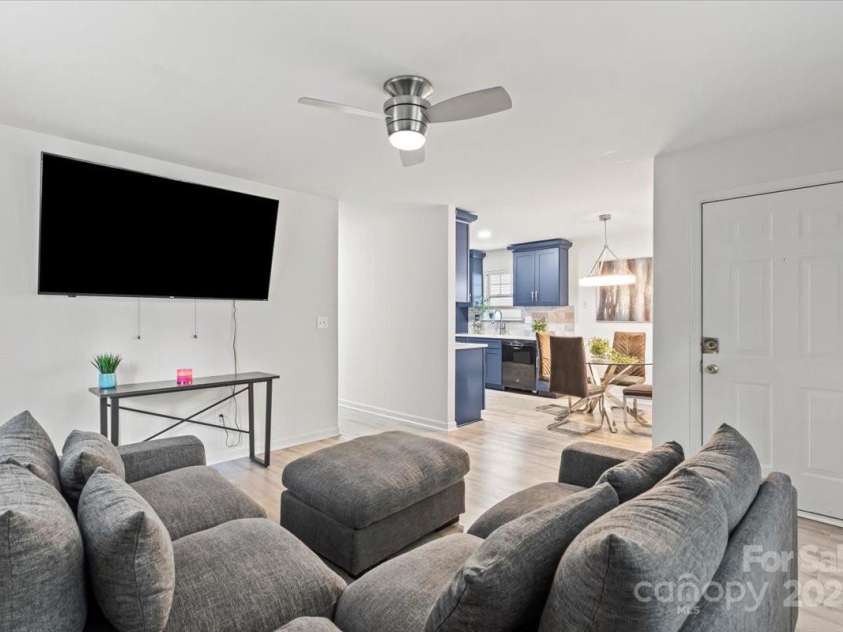308 Ramona Street, Charlotte, NC 28208.  MLS# CAR4287288, YatesRealty ID 30294. 
