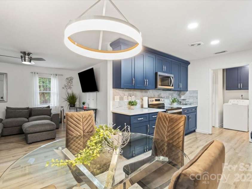 308 Ramona Street, Charlotte, NC 28208.  MLS# CAR4287288, YatesRealty ID 30294. 