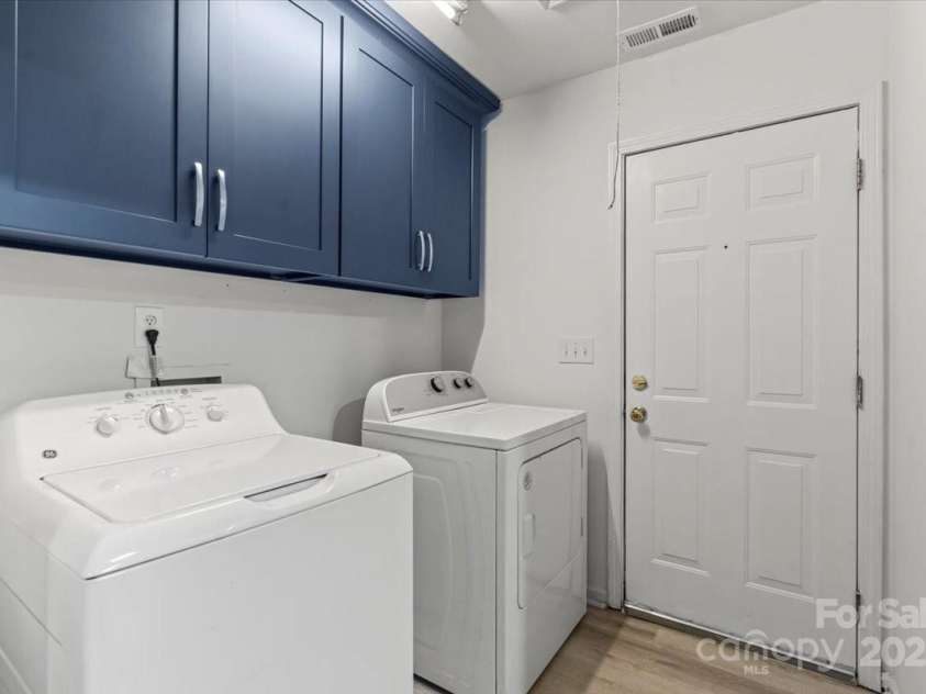 308 Ramona Street, Charlotte, NC 28208.  MLS# CAR4287288, YatesRealty ID 30294. 