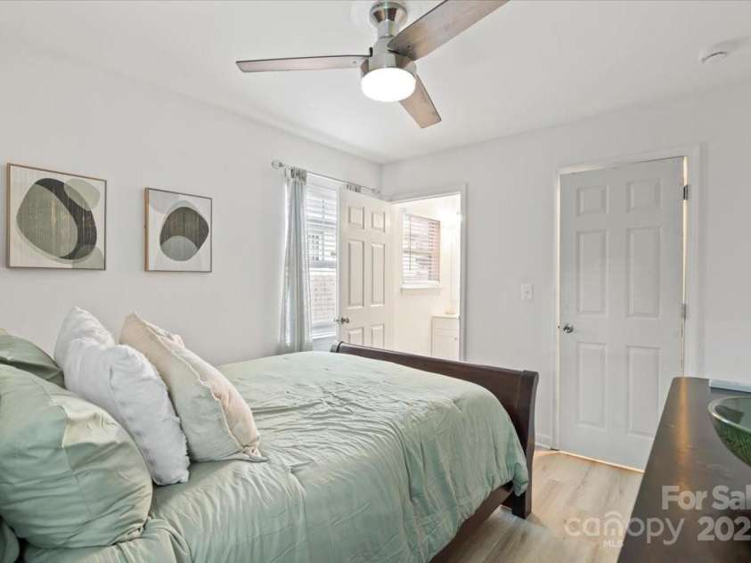 308 Ramona Street, Charlotte, NC 28208.  MLS# CAR4287288, YatesRealty ID 30294. 