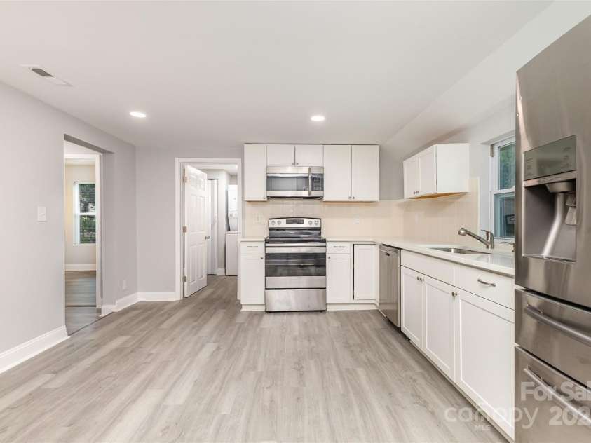 25 Bennett Drive, Kings Mountain, NC 28086.  MLS# CAR4286296, YatesRealty ID 30295. 