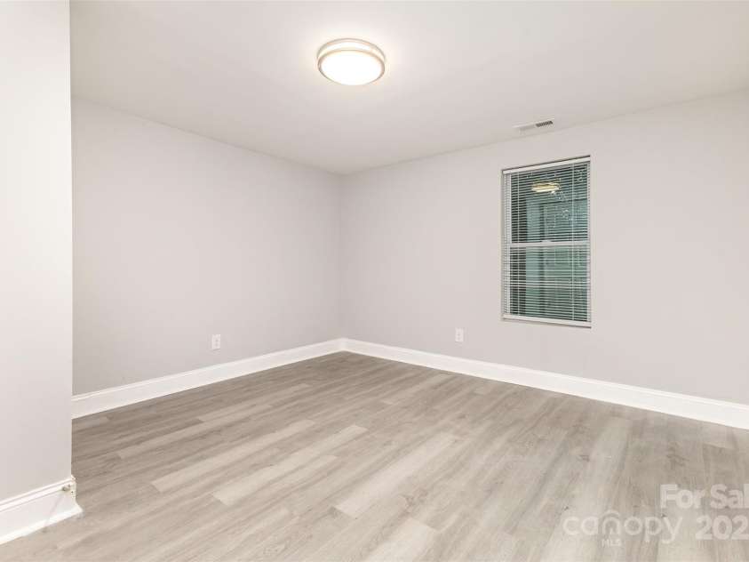 25 Bennett Drive, Kings Mountain, NC 28086.  MLS# CAR4286296, YatesRealty ID 30295. 