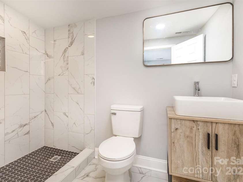 25 Bennett Drive, Kings Mountain, NC 28086.  MLS# CAR4286296, YatesRealty ID 30295. 