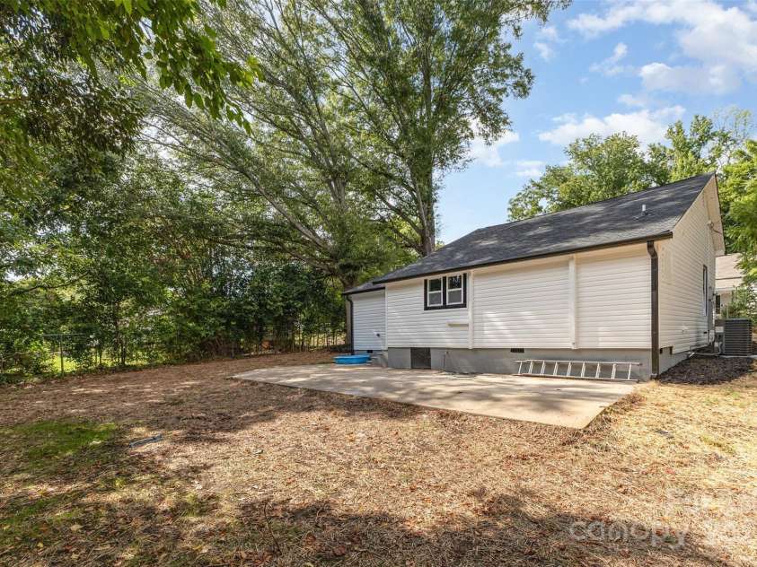 25 Bennett Drive, Kings Mountain, NC 28086.  MLS# CAR4286296, YatesRealty ID 30295. 