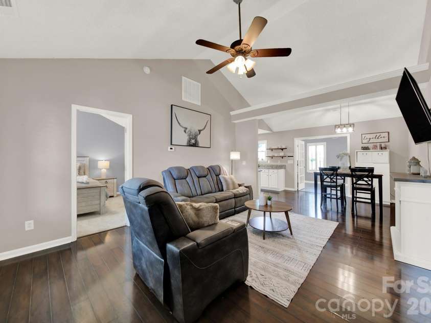 4133 Thomas Sam Drive, Rock Hill, SC 29732.  MLS# CAR4389767, YatesRealty ID 30296. 
