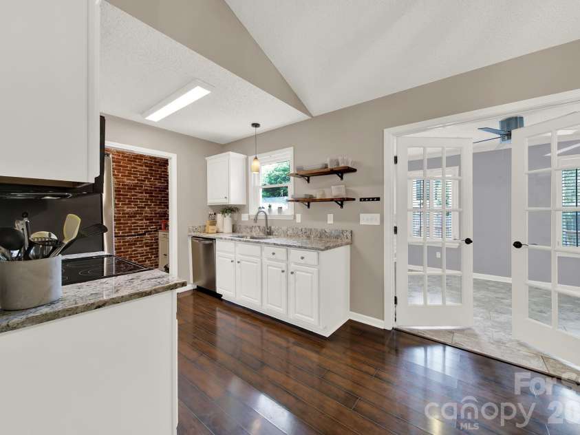4133 Thomas Sam Drive, Rock Hill, SC 29732.  MLS# CAR4389767, YatesRealty ID 30296. 