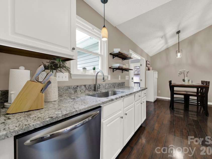 4133 Thomas Sam Drive, Rock Hill, SC 29732.  MLS# CAR4389767, YatesRealty ID 30296. 