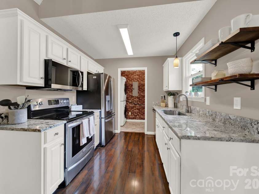 4133 Thomas Sam Drive, Rock Hill, SC 29732.  MLS# CAR4389767, YatesRealty ID 30296. 