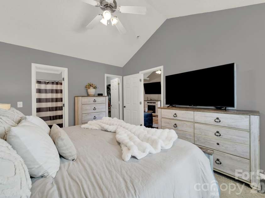 4133 Thomas Sam Drive, Rock Hill, SC 29732.  MLS# CAR4389767, YatesRealty ID 30296. 