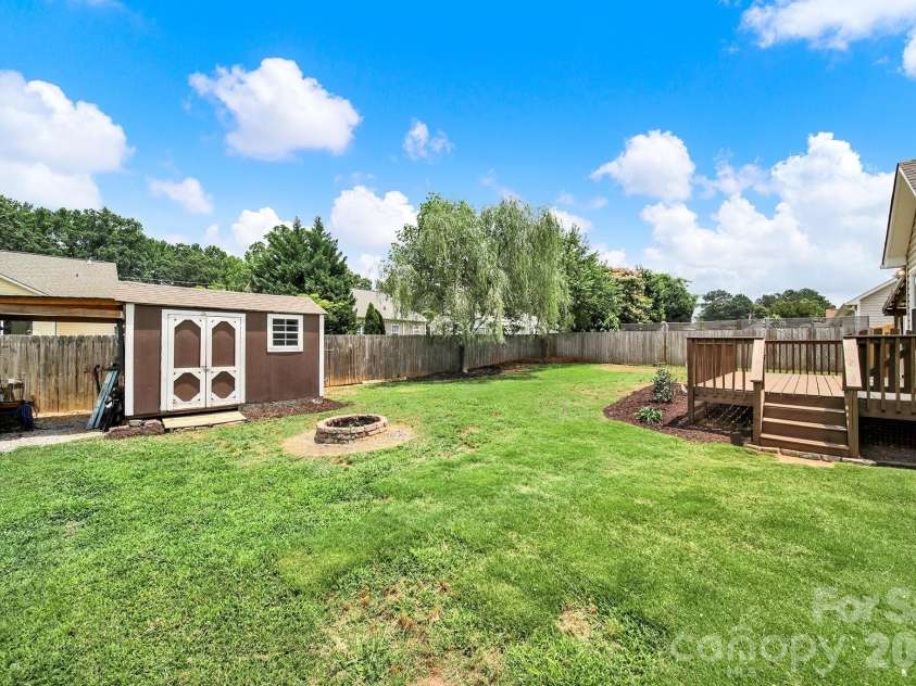4133 Thomas Sam Drive, Rock Hill, SC 29732.  MLS# CAR4389767, YatesRealty ID 30296. 