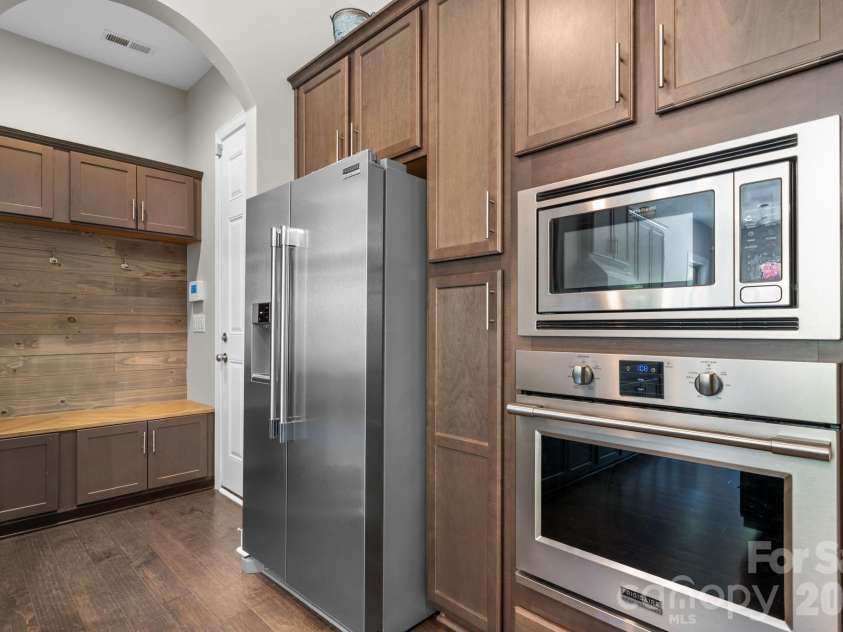 1013 Torrens Drive, Wesley Chapel, NC 28110.  MLS# CAR4374367, YatesRealty ID 30297. 