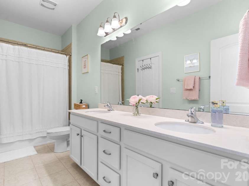1013 Torrens Drive, Wesley Chapel, NC 28110.  MLS# CAR4374367, YatesRealty ID 30297. 