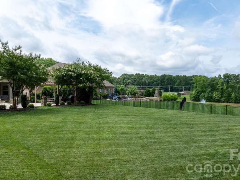 1013 Torrens Drive, Wesley Chapel, NC 28110.  MLS# CAR4374367, YatesRealty ID 30297. 