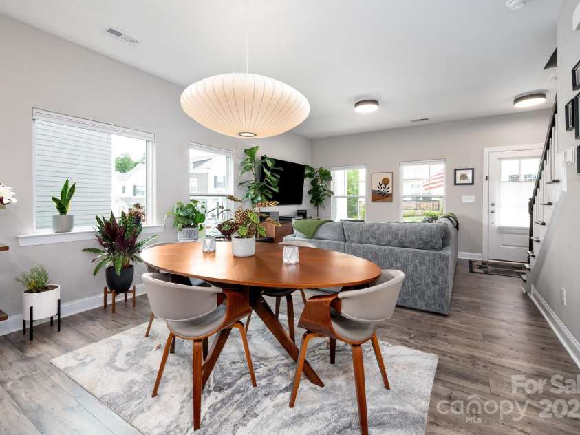 58 Walnut Springs Drive, Asheville, NC 28804.  MLS# CAR4259966, YatesRealty ID 30297. Open floor plan with incredible natural light