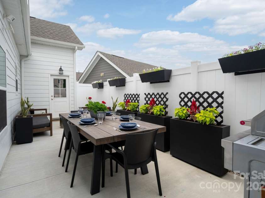 58 Walnut Springs Drive, Asheville, NC 28804.  MLS# CAR4259966, YatesRealty ID 30297. Private outdoor patio oasis!