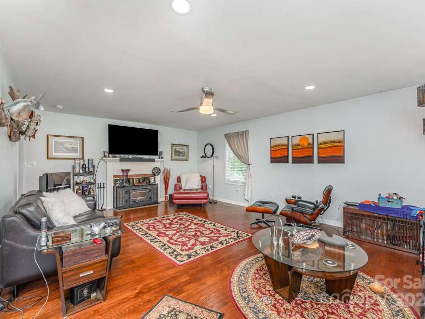 213 Nixon Road, Belmont, NC 28012.  MLS# CAR4285754, YatesRealty ID 30299. 