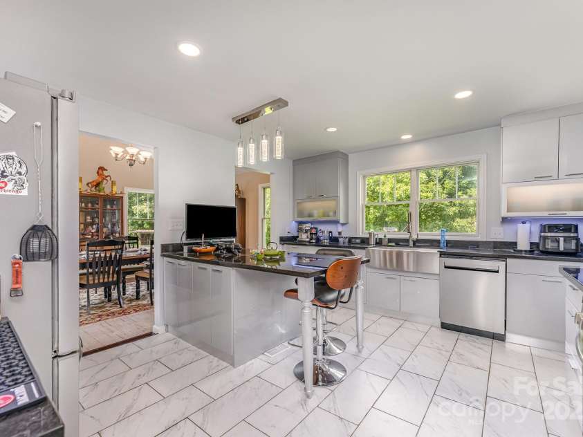 213 Nixon Road, Belmont, NC 28012.  MLS# CAR4285754, YatesRealty ID 30299. 