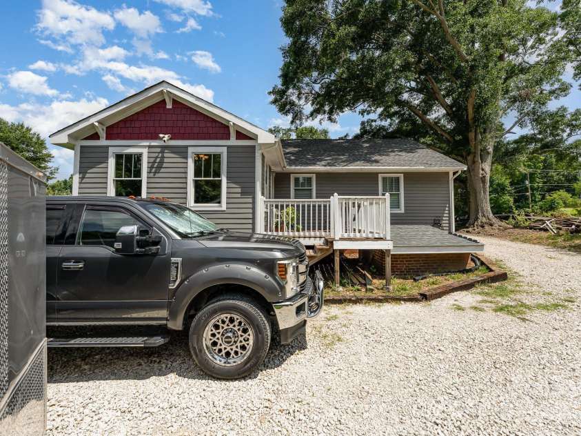 213 Nixon Road, Belmont, NC 28012.  MLS# CAR4285754, YatesRealty ID 30299. 