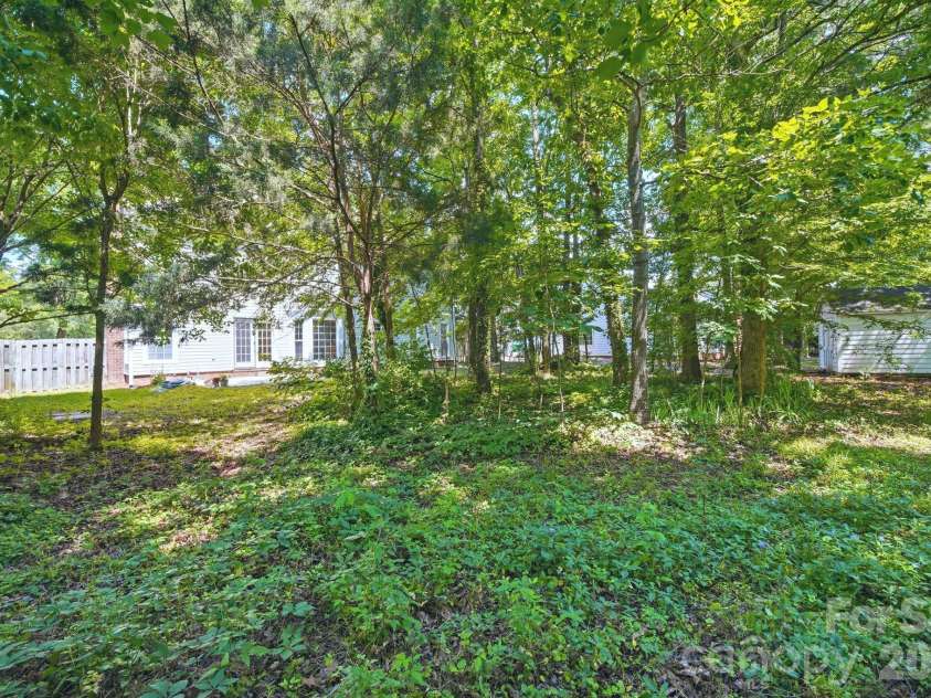 6409 Creft Circle, Indian Trail, NC 28079.  MLS# CAR4392583, YatesRealty ID 30299. 