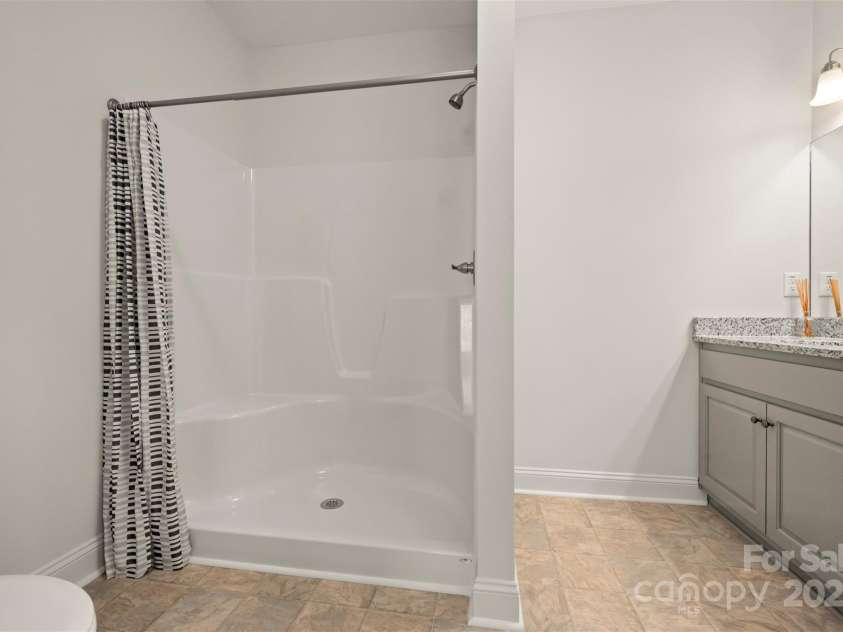 321 Benjamins Way, Hendersonville, NC 28792.  MLS# CAR4276870, YatesRealty ID 303. 