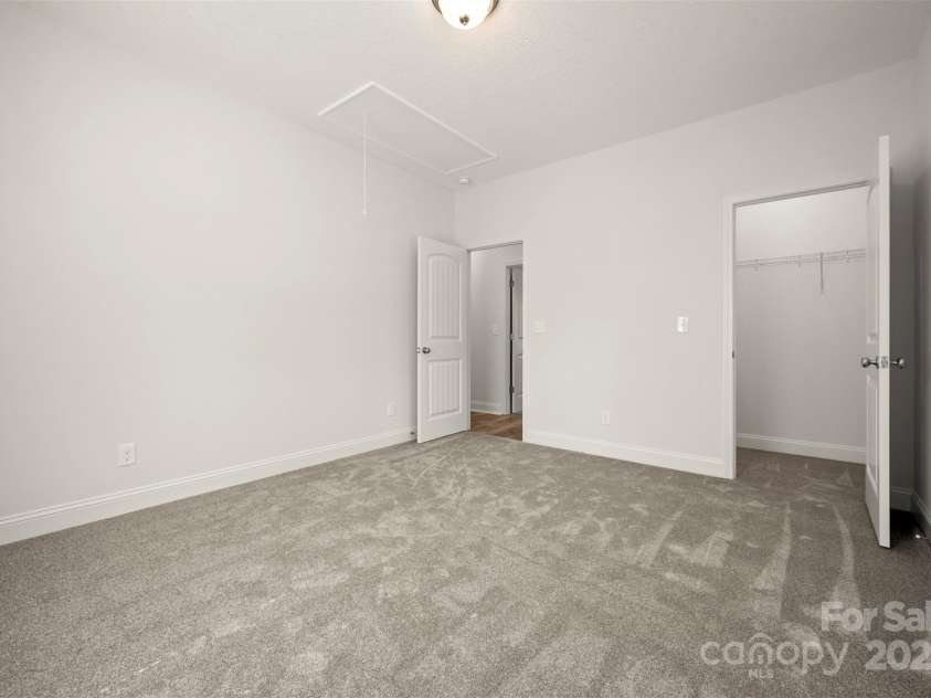 321 Benjamins Way, Hendersonville, NC 28792.  MLS# CAR4276870, YatesRealty ID 303. 