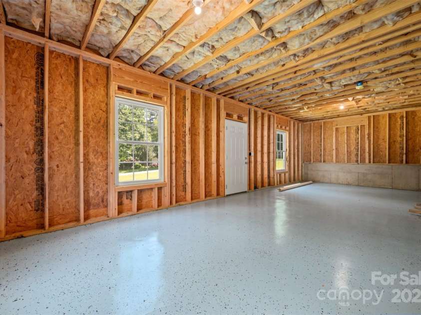 321 Benjamins Way, Hendersonville, NC 28792.  MLS# CAR4276870, YatesRealty ID 303. 