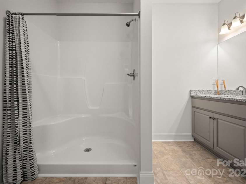 321 Benjamins Way, Hendersonville, NC 28792.  MLS# CAR4276870, YatesRealty ID 303. Second bathroom