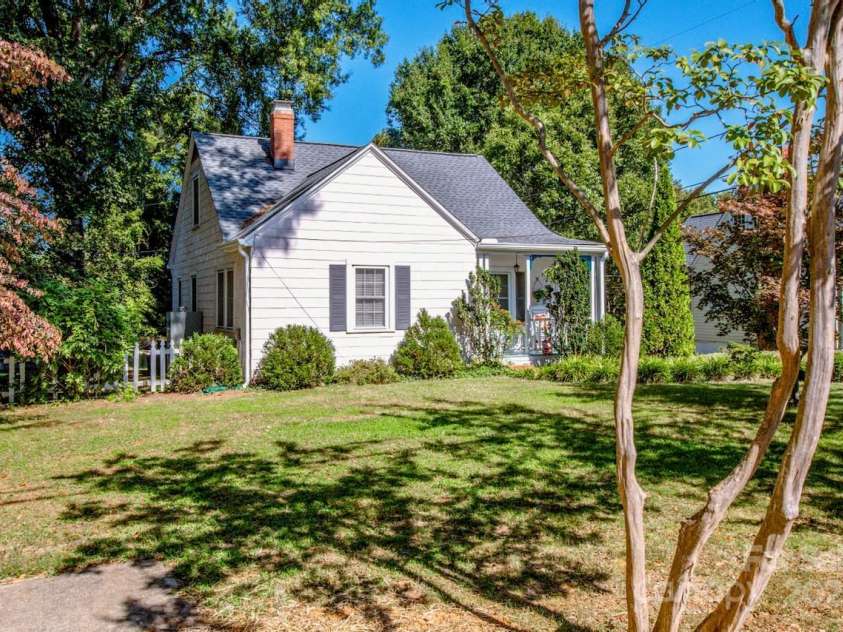 603 Harmony Drive, Statesville, NC 28677.  MLS# CAR4311751, YatesRealty ID 303. 