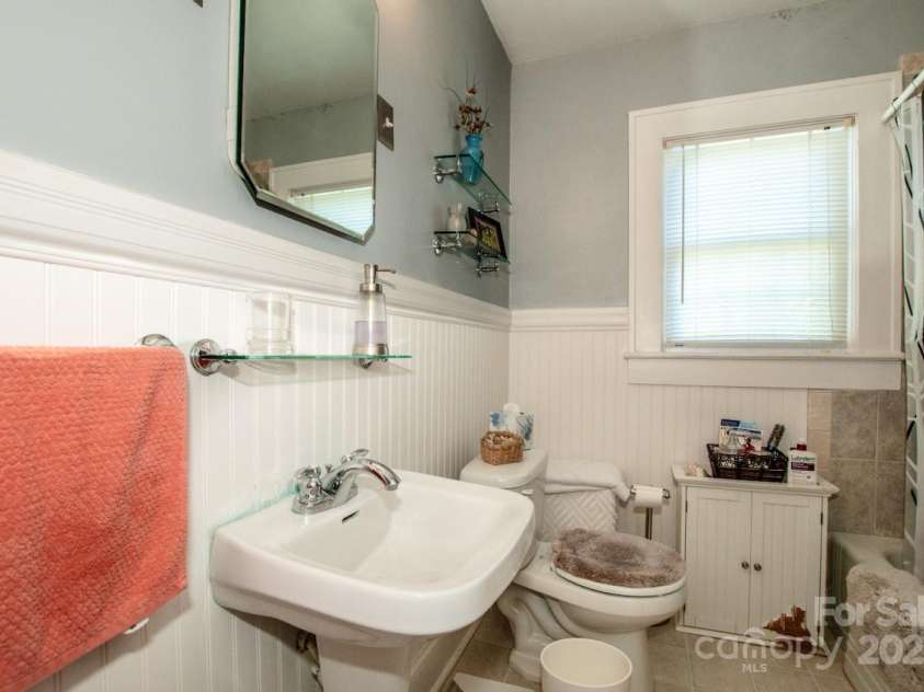 603 Harmony Drive, Statesville, NC 28677.  MLS# CAR4311751, YatesRealty ID 303. 