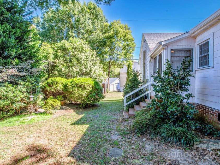 603 Harmony Drive, Statesville, NC 28677.  MLS# CAR4311751, YatesRealty ID 303. 