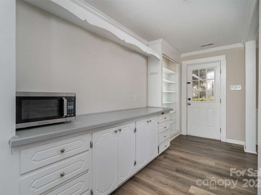 807 Klondale Avenue, Kannapolis, NC 28081.  MLS# CAR4192957, YatesRealty ID 303. 