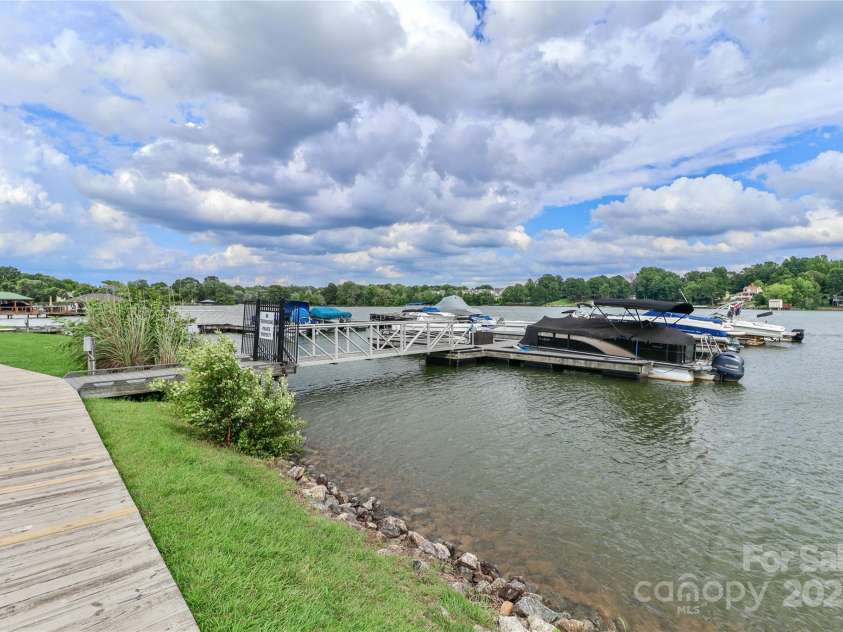 103 Pamlico Lane, Mooresville, NC 28117.  MLS# CAR4273321, YatesRealty ID 3030. Harbor Cove Boat Ramp
