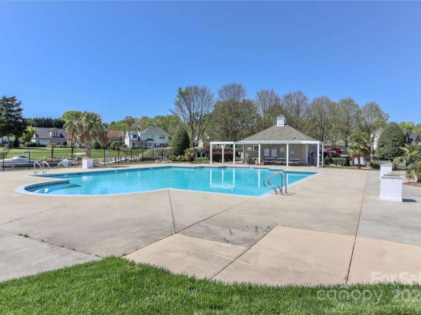 103 Pamlico Lane, Mooresville, NC 28117.  MLS# CAR4273321, YatesRealty ID 3030. Harbor Cove Pool