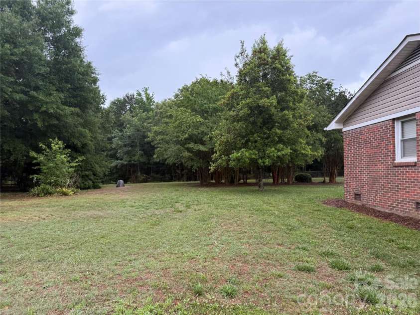 5221 Roy Ballard Street, Denver, NC 28037.  MLS# CAR4383445, YatesRealty ID 30300. 
