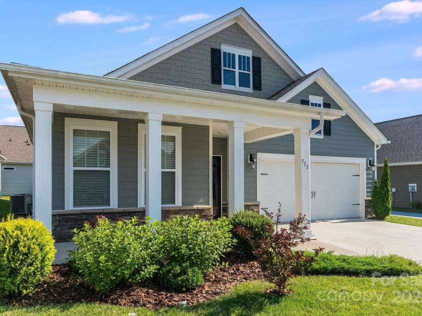 773 Summerfield Place, Flat Rock, NC 28731.  MLS# CAR4275908, YatesRealty ID 30300. 