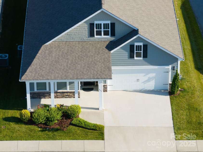 773 Summerfield Place, Flat Rock, NC 28731.  MLS# CAR4275908, YatesRealty ID 30300. 