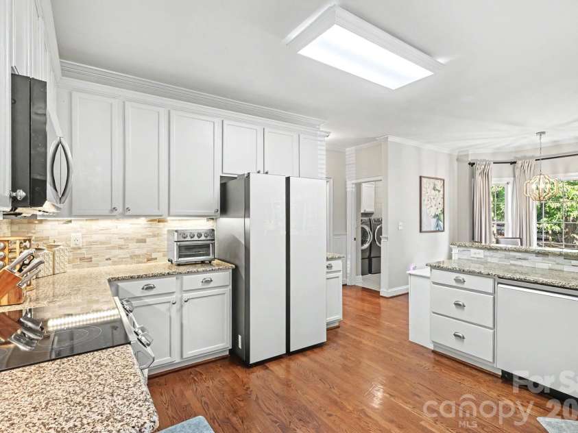 6204 Pumpernickel Lane, Wesley Chapel, NC 28110.  MLS# CAR4405406, YatesRealty ID 30301. Kitchen
