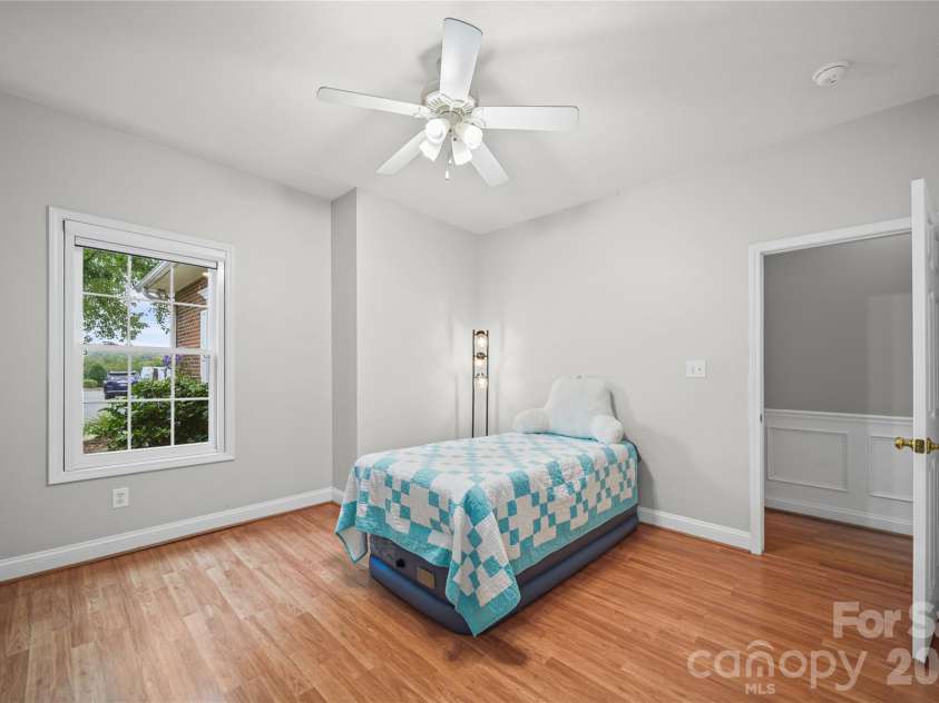 1524 Royalty Circle, Statesville, NC 28625.  MLS# CAR4389481, YatesRealty ID 30304. 