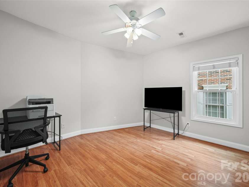 1524 Royalty Circle, Statesville, NC 28625.  MLS# CAR4389481, YatesRealty ID 30304. 
