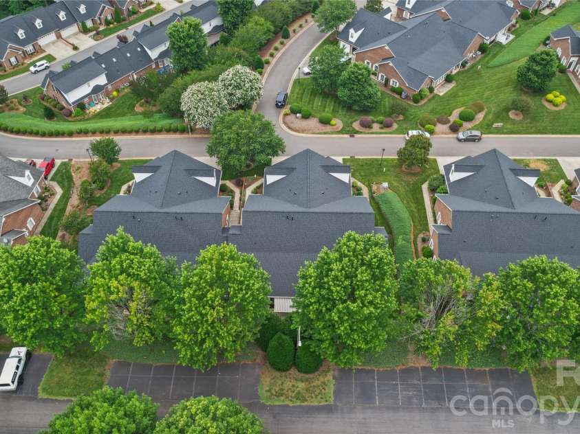 1524 Royalty Circle, Statesville, NC 28625.  MLS# CAR4389481, YatesRealty ID 30304. 