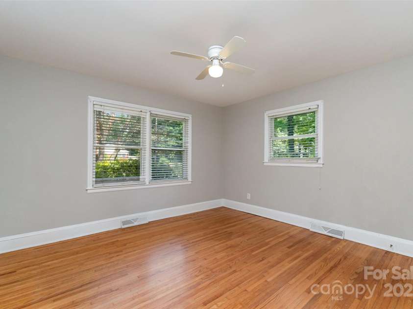 2408 Kilborne Drive, Charlotte, NC 28205.  MLS# CAR4283656, YatesRealty ID 30304. 