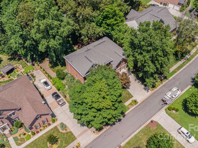 2919 Shady Reach Lane, Charlotte, NC 28214.  MLS# CAR4272489, YatesRealty ID 30305. Lots of trees for plenty of shade