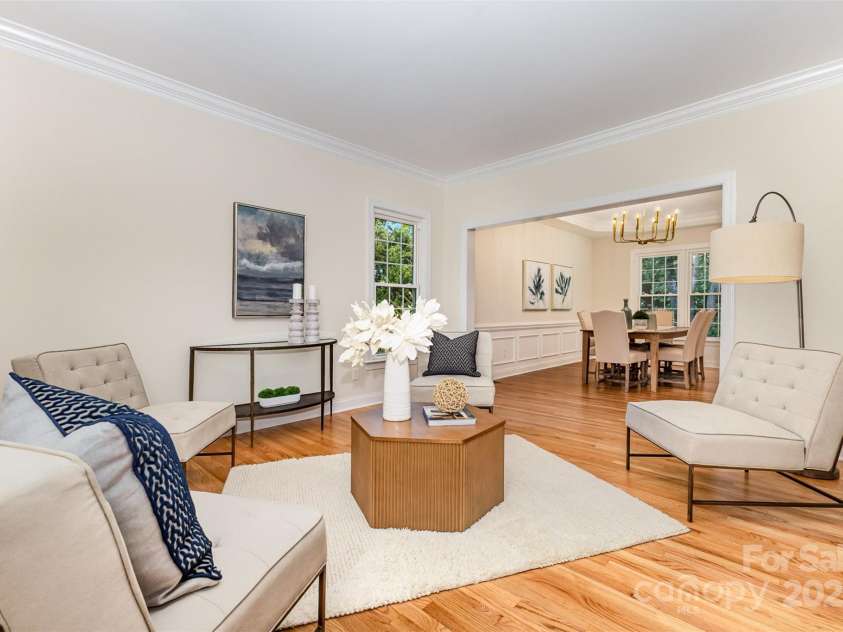 2919 Shady Reach Lane, Charlotte, NC 28214.  MLS# CAR4272489, YatesRealty ID 30305. Sitting room open to dining room