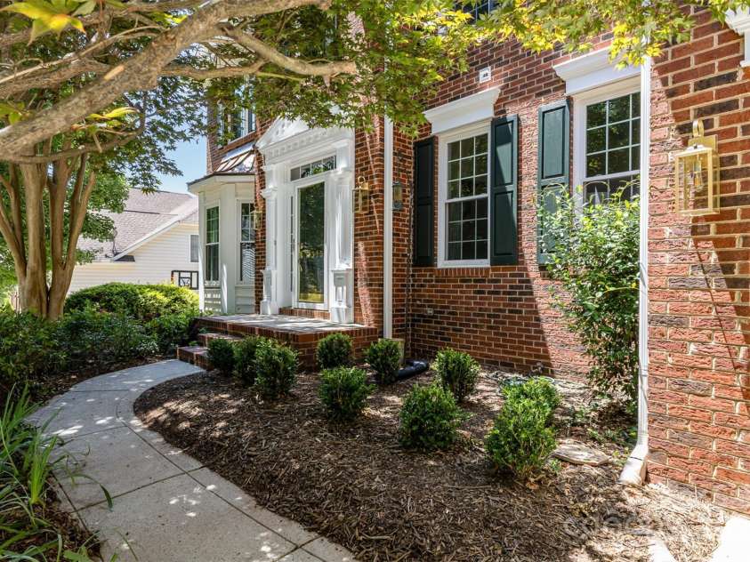2919 Shady Reach Lane, Charlotte, NC 28214.  MLS# CAR4272489, YatesRealty ID 30305. Welcome Home!