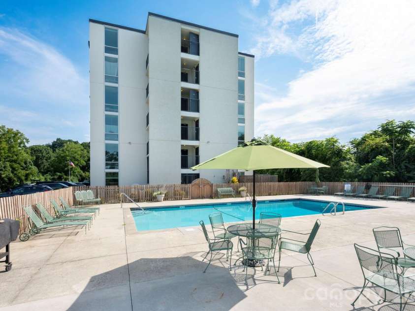 647 Town Mountain Road, Asheville, NC 28804.  MLS# CAR4414471, YatesRealty ID 30305. 