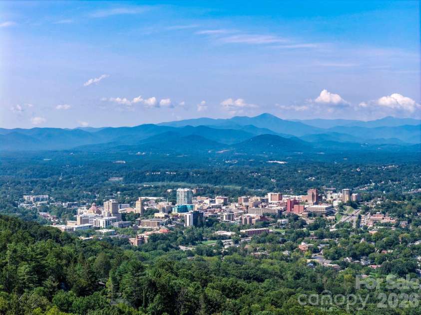 647 Town Mountain Road, Asheville, NC 28804.  MLS# CAR4414471, YatesRealty ID 30305. 
