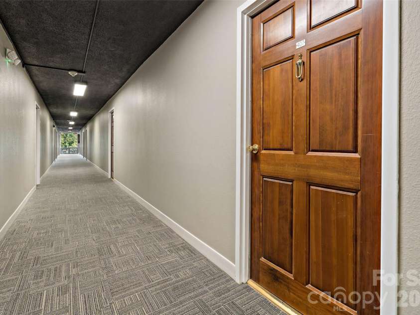 647 Town Mountain Road, Asheville, NC 28804.  MLS# CAR4424140, YatesRealty ID 30305. 